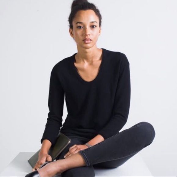 Everlane Sweaters - Everlane Black Cotton & Cashmere Sweater